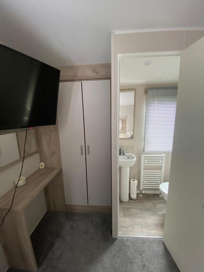 Meadow View 171 - Golden Palm - Central Heating, Wifi, Pet Friendly, Bed Linen - Meadow Lakes Caravan & Lodge Hire Chapel Saint Leonards Esterno foto