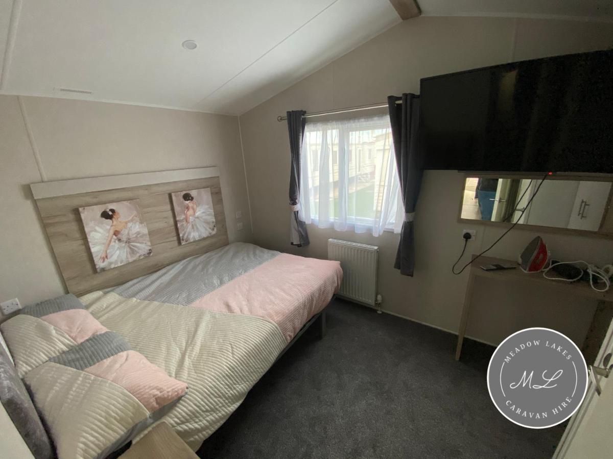 Meadow View 171 - Golden Palm - Central Heating, Wifi, Pet Friendly, Bed Linen - Meadow Lakes Caravan & Lodge Hire Chapel Saint Leonards Esterno foto
