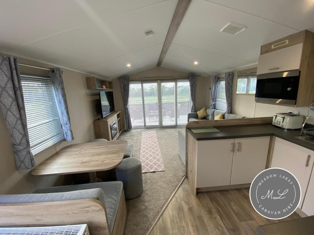 Meadow View 171 - Golden Palm - Central Heating, Wifi, Pet Friendly, Bed Linen - Meadow Lakes Caravan & Lodge Hire Chapel Saint Leonards Esterno foto